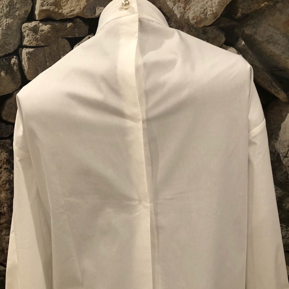 Open back classic white blouse with stand up - Picture 4 of 6